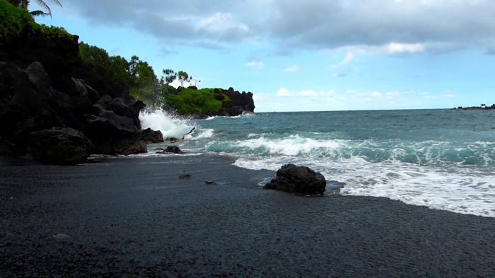 Waianapanapa Black Sand Beach Let S Go To Maui Black Sand Beach Maui 25 26 27 47 48